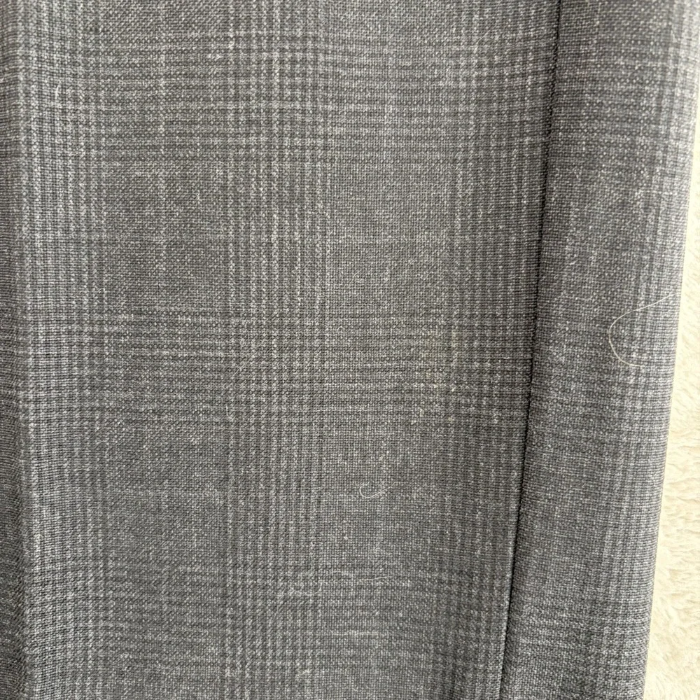 Banana Republic Classic Fit 100% Wool Trouser Pants in Grey Glen Check Men 35x30